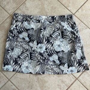 Columbia skort, size XL